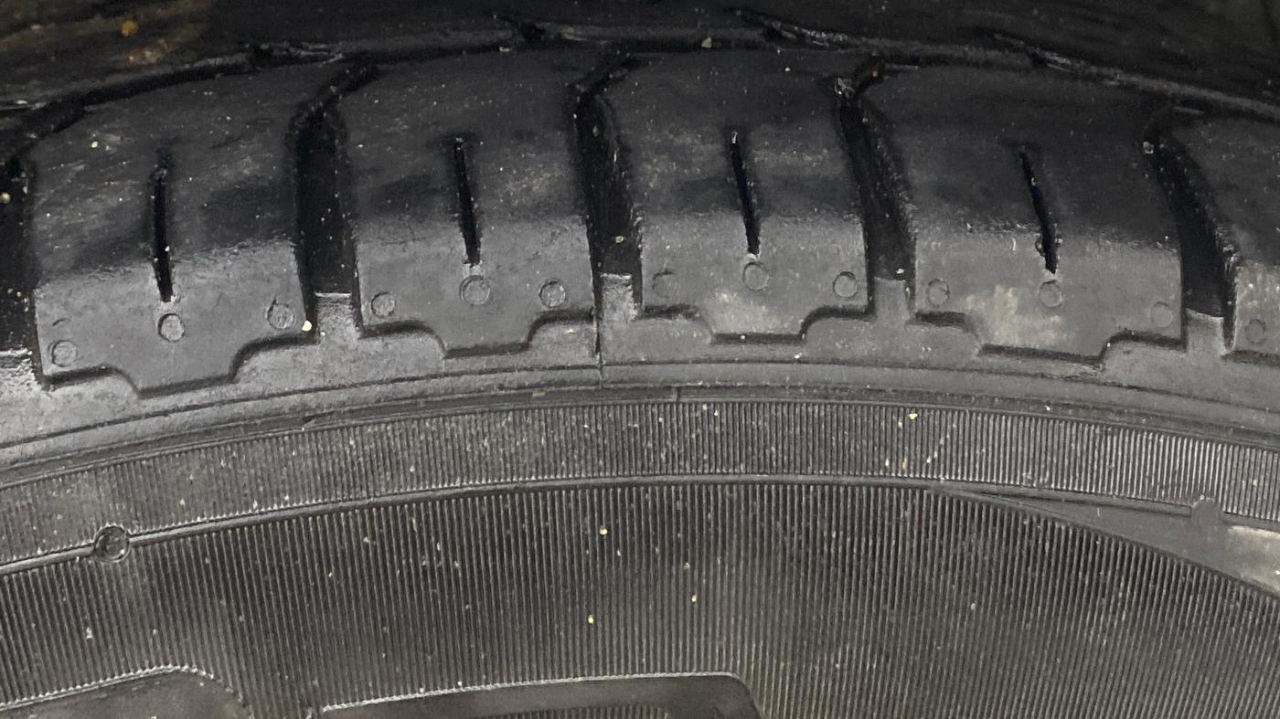 2021 Volkswagen Polo COMFORTLINE 1.0L TSI AT, Petrol, Automatic, 78,806 km, Right Rear Tyre Tread