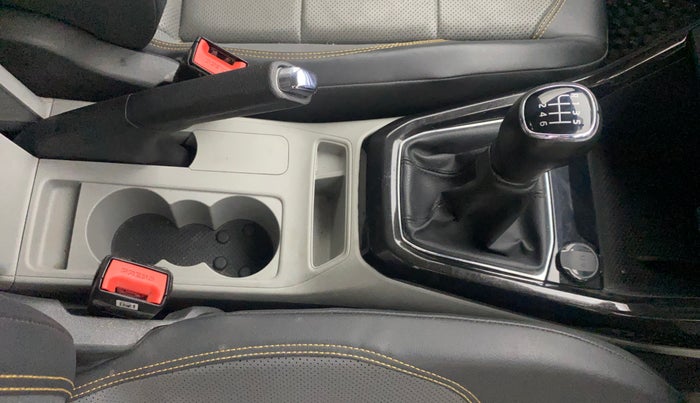 2021 Skoda KUSHAQ STYLE 1.0L TSI MT, Petrol, Manual, 57,767 km, Gear Lever