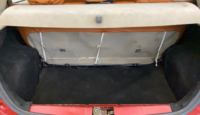 2019 Toyota Etios Liva V DUAL TONE, Petrol, Manual, 84,883 km, Boot Inside