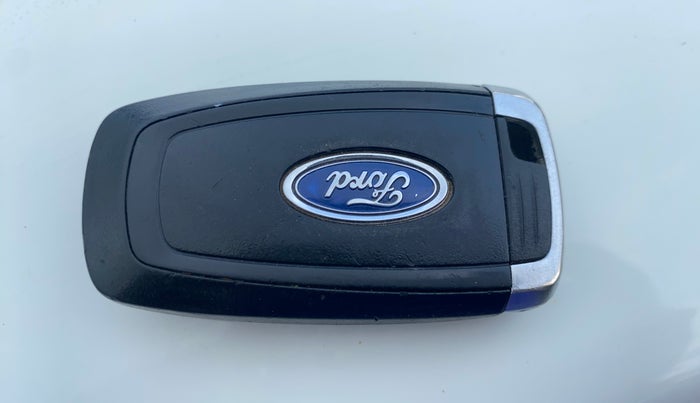 2020 Ford New Figo TITANIUM 1.2 PETROL MT, Petrol, Manual, 76,285 km, Key Close Up
