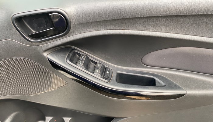2020 Ford New Figo TITANIUM 1.2 PETROL MT, Petrol, Manual, 76,285 km, Driver Side Door Panels Control