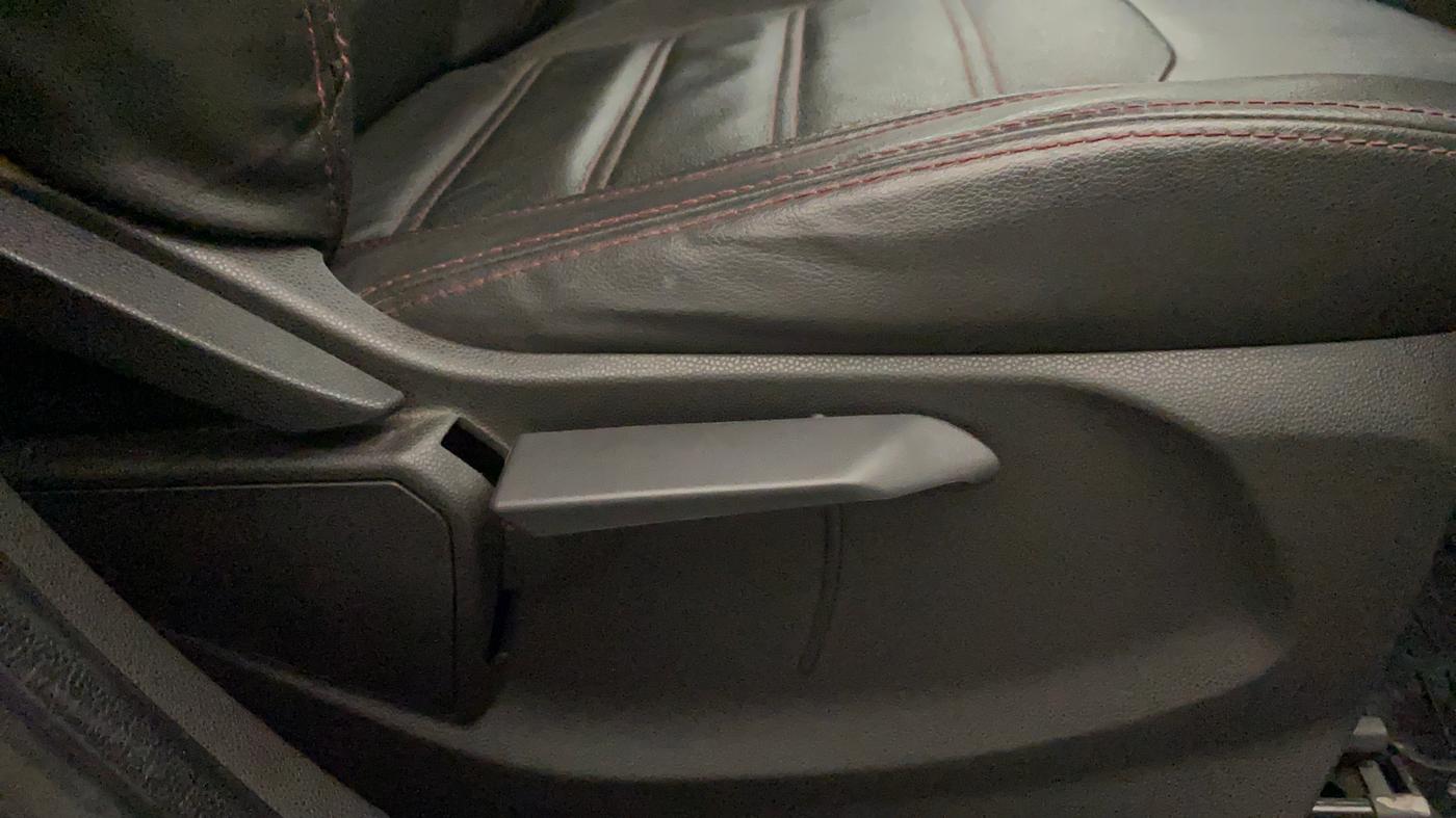 2017 Ford Ecosport TITANIUM + 1.5L DIESEL, Diesel, Manual, 20,738 km, Driver Side Adjustment Panel
