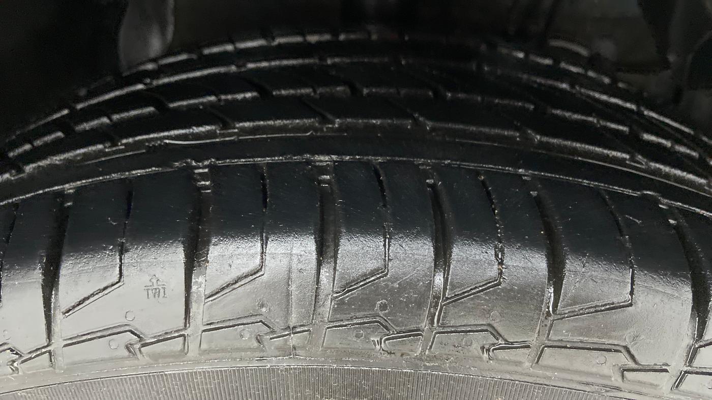 2021 Maruti S Cross SIGMA 1.5, Petrol, Manual, 9,769 km, Right Front Tyre Tread