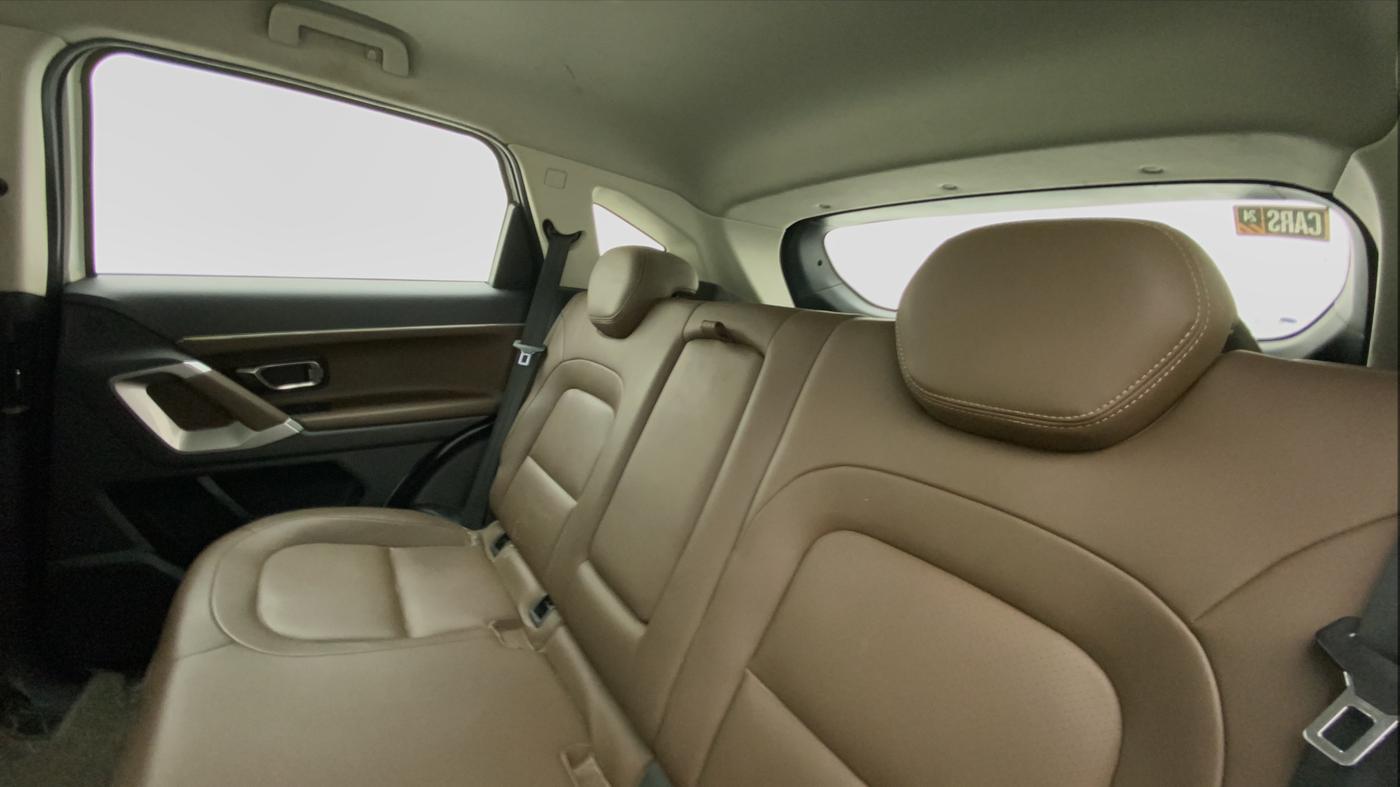 2019 Tata Harrier XZ 2.0L, Diesel, Manual, 74,474 km, Right Side Rear Door Cabin