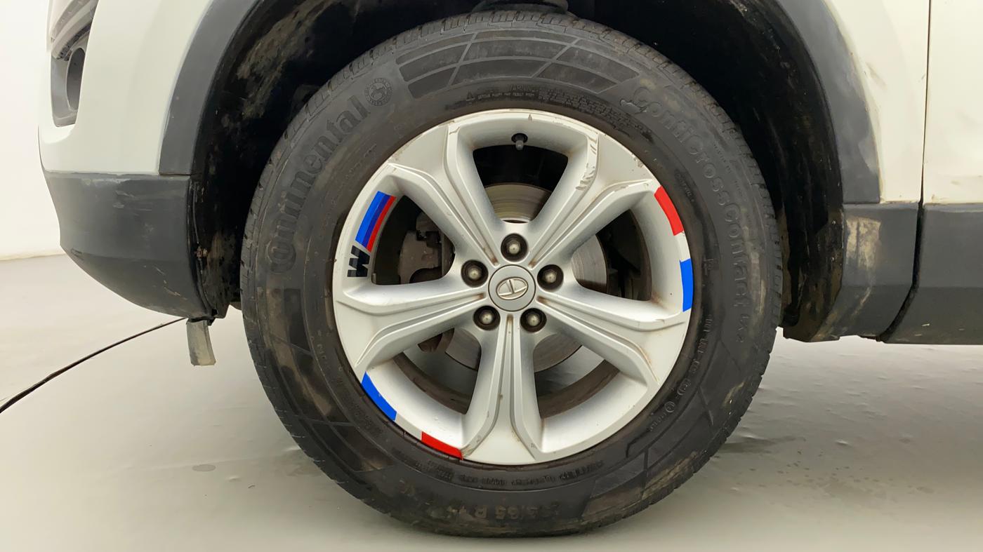2019 Tata Harrier XZ 2.0L, Diesel, Manual, 74,474 km, Left Front Wheel