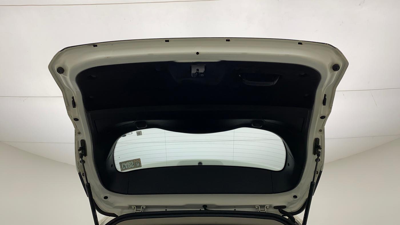 2019 Tata Harrier XZ 2.0L, Diesel, Manual, 74,474 km, Boot Door Open