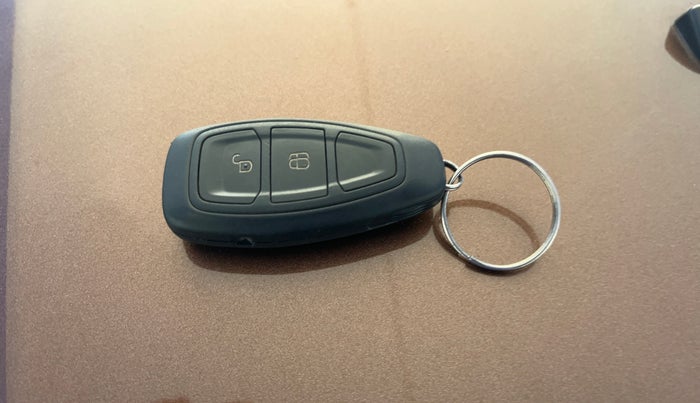 2017 Ford Ecosport TITANIUM 1.5L DIESEL, Diesel, Manual, 1,29,287 km, Key Close Up