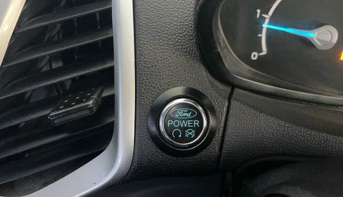 2017 Ford Ecosport TITANIUM 1.5L DIESEL, Diesel, Manual, 1,29,287 km, Keyless Start/ Stop Button