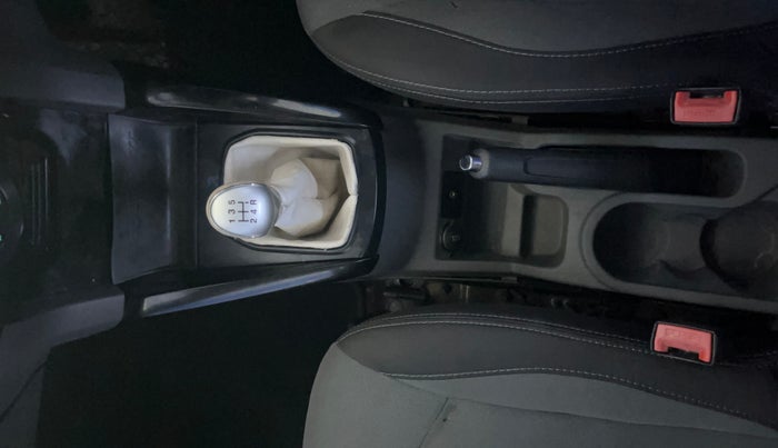 2017 Ford Ecosport TITANIUM 1.5L DIESEL, Diesel, Manual, 1,29,287 km, Gear Lever