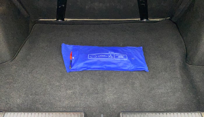 2018 Maruti Dzire VXI AMT, Petrol, Automatic, 36,144 km, Boot Inside