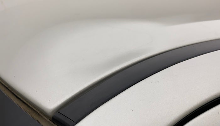 2016 Maruti Swift VXI O, Petrol, Manual, 52,783 km, Roof - Slightly dented