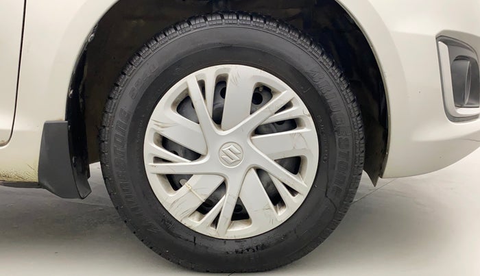 2016 Maruti Swift VXI O, Petrol, Manual, 52,783 km, Right Front Wheel