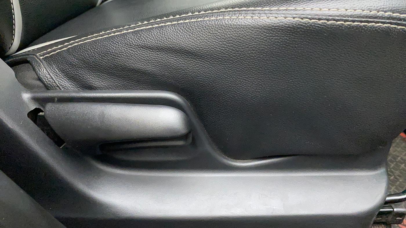2016 Maruti Swift VXI O, Petrol, Manual, 52,783 km, Driver Side Adjustment Panel