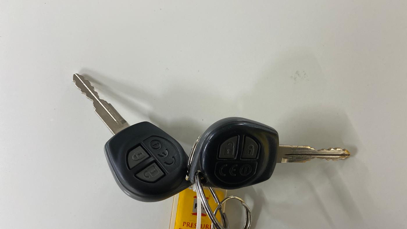 2017 Maruti Baleno DELTA DIESEL 1.3, Diesel, Manual, 58,114 km, Key Close Up