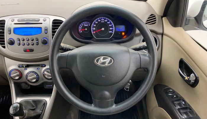 2012 Hyundai i10 SPORTZ 1.2 KAPPA2, Petrol, Manual, 31,990 km, Steering Wheel Close Up