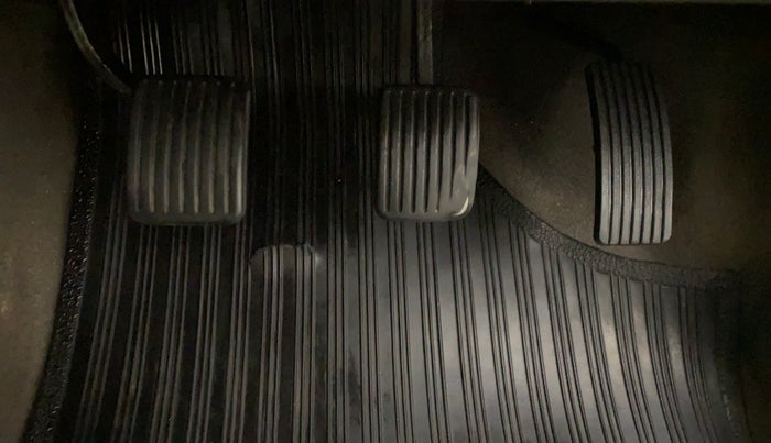 2012 Hyundai i10 SPORTZ 1.2 KAPPA2, Petrol, Manual, 31,990 km, Pedals