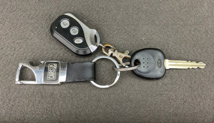 2012 Hyundai i10 SPORTZ 1.2 KAPPA2, Petrol, Manual, 31,990 km, Key Close Up