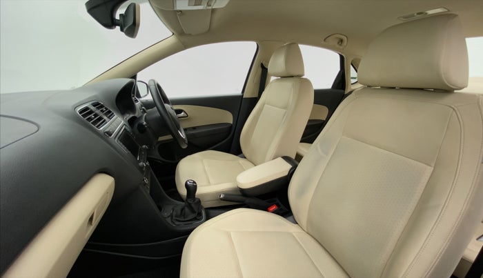 2018 Skoda Rapid 1.5 TDI MT STYLE, Diesel, Manual, Right Side Front Door Cabin