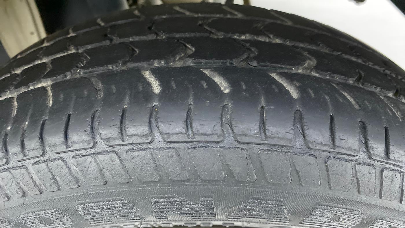 2017 Maruti Alto K10 VXI P, Petrol, Manual, 58,726 km, Left Rear Tyre Tread