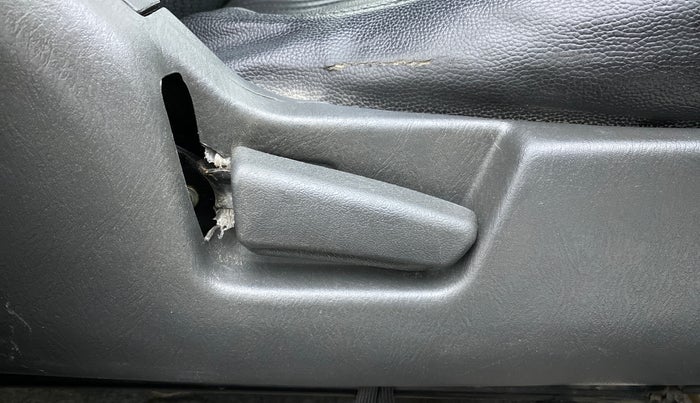 2017 Maruti Alto K10 VXI P, Petrol, Manual, 58,726 km, Driver Side Adjustment Panel