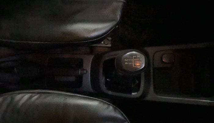 2016 Renault Kwid RXL, Petrol, Manual, 54,630 km, Gear Lever