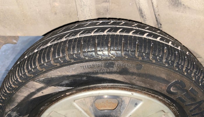 2016 Renault Kwid RXL, Petrol, Manual, 54,630 km, Right Rear Tyre Tread