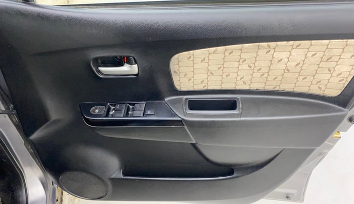 2017 Maruti Wagon R 1.0 VXI AMT, Petrol, Automatic, 41,050 km, Driver Side Door Panels Control