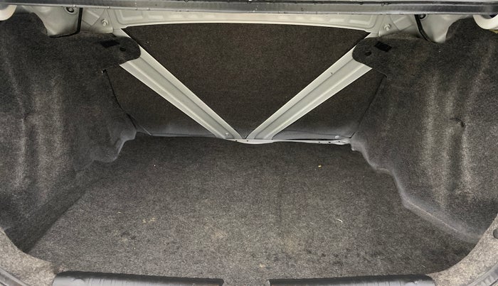 2016 Honda Amaze 1.2L I-VTEC SX, Petrol, Manual, 36,212 km, Boot Inside