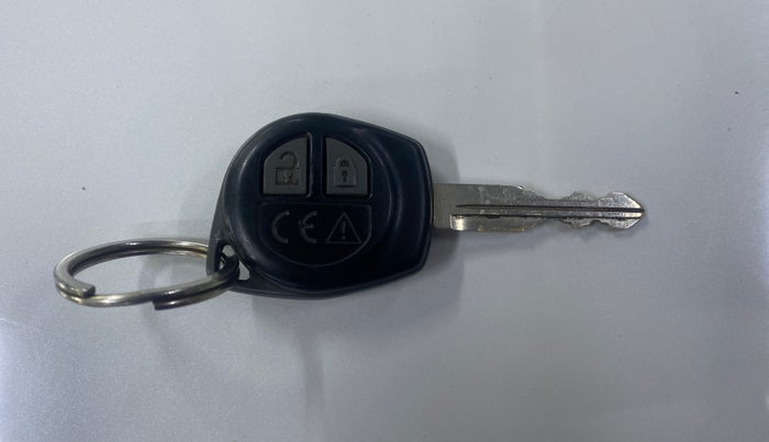 2020 Maruti Swift VXI AMT, Petrol, Automatic, 38,025 km, Key Close Up