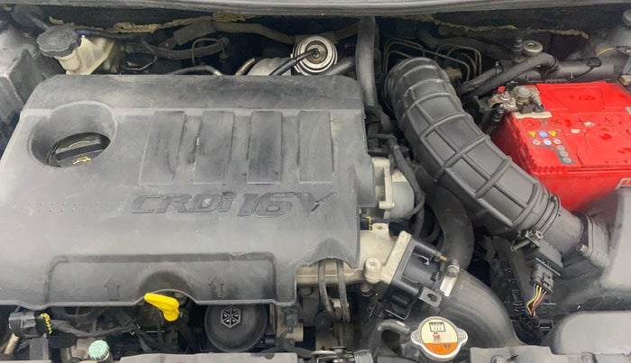 2014 Hyundai Verna FLUIDIC 1.6 CRDI SX, Diesel, Manual, 97,400 km, Engine View