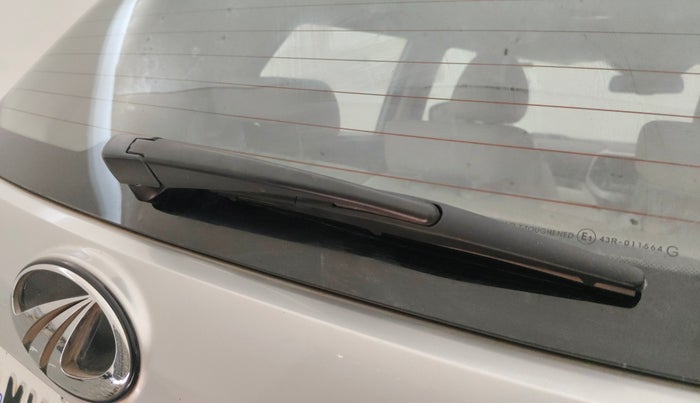 2019 Mahindra XUV300 W8 (O) 1.2 PETROL, Petrol, Manual, 62,636 km, Rear Wiper