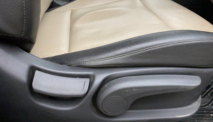2018 Hyundai Verna 1.6 SX (O) CRDI MT, Diesel, Manual, 73,459 km, Driver Side Adjustment Panel
