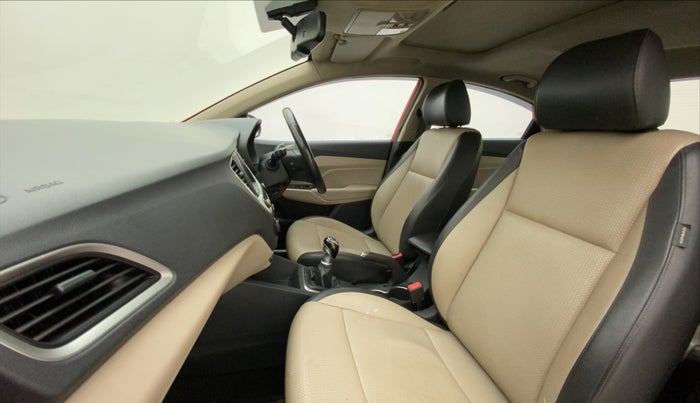 2018 Hyundai Verna 1.6 SX (O) CRDI MT, Diesel, Manual, 73,459 km, Right Side Front Door Cabin