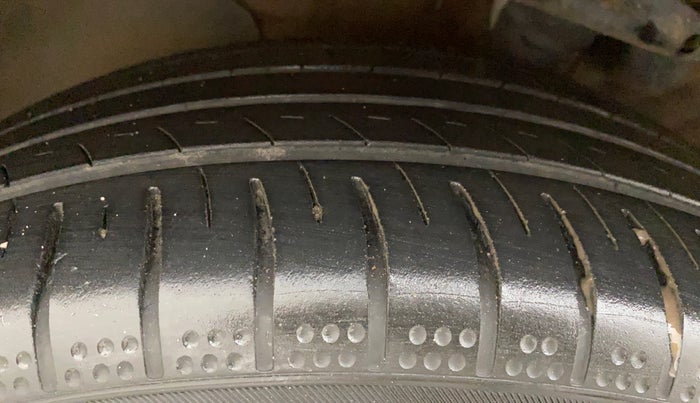 2018 Hyundai Verna 1.6 SX (O) CRDI MT, Diesel, Manual, 73,459 km, Left Front Tyre Tread