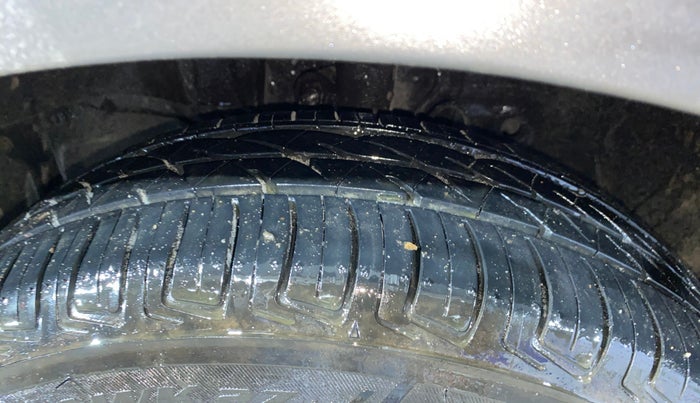 2016 Honda City SV MT PETROL, Petrol, Manual, 99,323 km, Left Front Tyre Tread