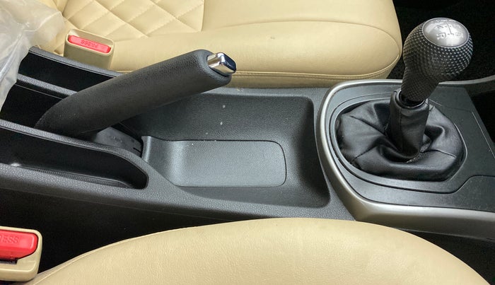 2022 Honda City V MT PETROL, Petrol, Manual, 9,418 km, Gear Lever