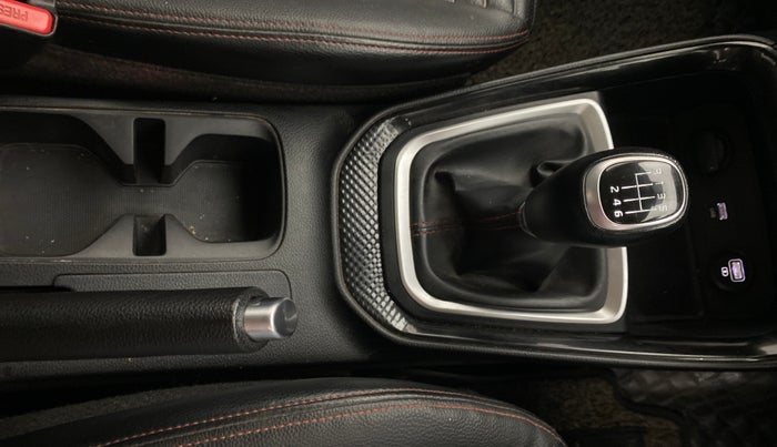 2023 KIA SONET GTX PLUS 1.5 IMT, Diesel, Manual, 1,22,125 km, Gear Lever