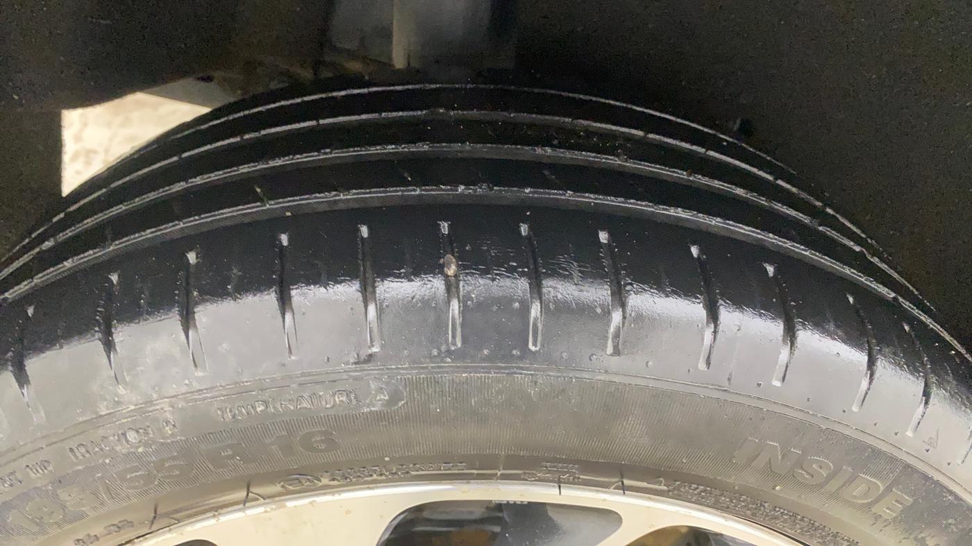 2020 Maruti Baleno ZETA PETROL 1.2, Petrol, Manual, 73,238 km, Right Rear Tyre Tread