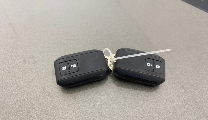 2020 Maruti Baleno ZETA PETROL 1.2, Petrol, Manual, 73,238 km, Key Close Up