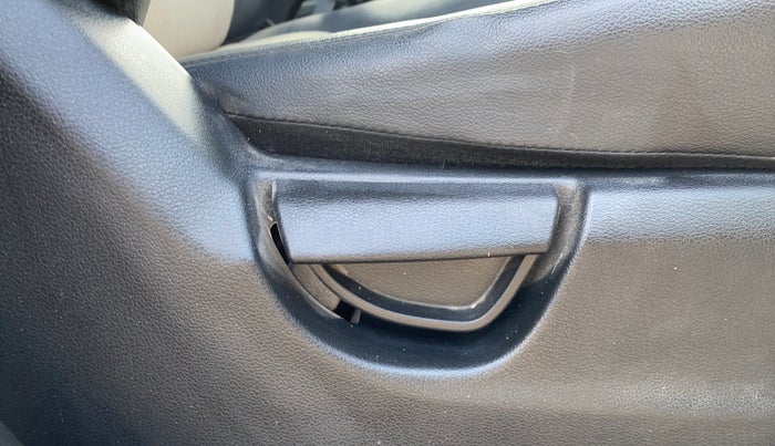 2021 Hyundai NEW SANTRO SPORTZ MT, Petrol, Manual, 35,187 km, Driver Side Adjustment Panel