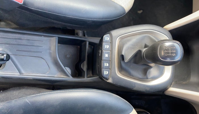 2021 Hyundai NEW SANTRO SPORTZ MT, Petrol, Manual, 35,187 km, Gear Lever