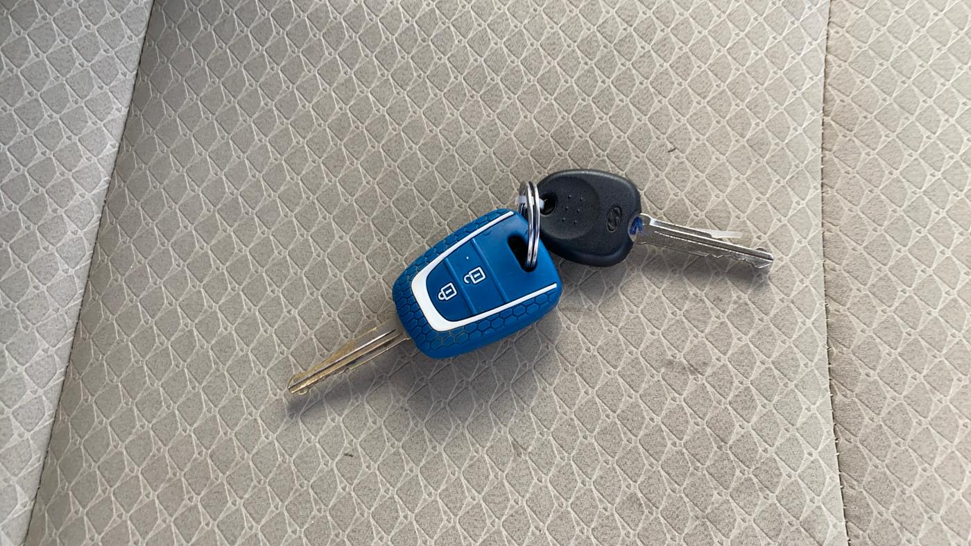 2021 Hyundai NEW SANTRO SPORTZ MT, Petrol, Manual, 35,187 km, Key Close Up
