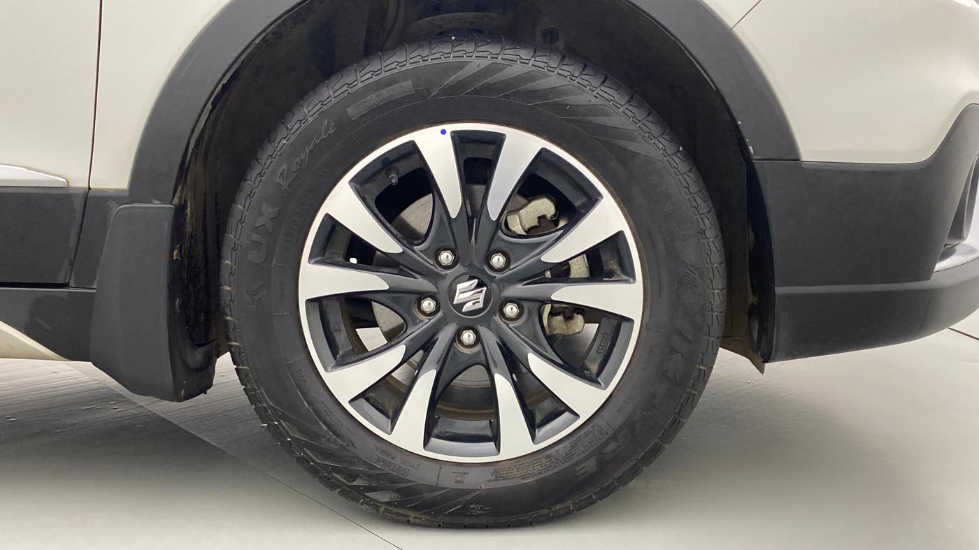 2021 Maruti S Cross ZETA SHVS PETROL, Petrol, Manual, 15,012 km, Right Front Wheel