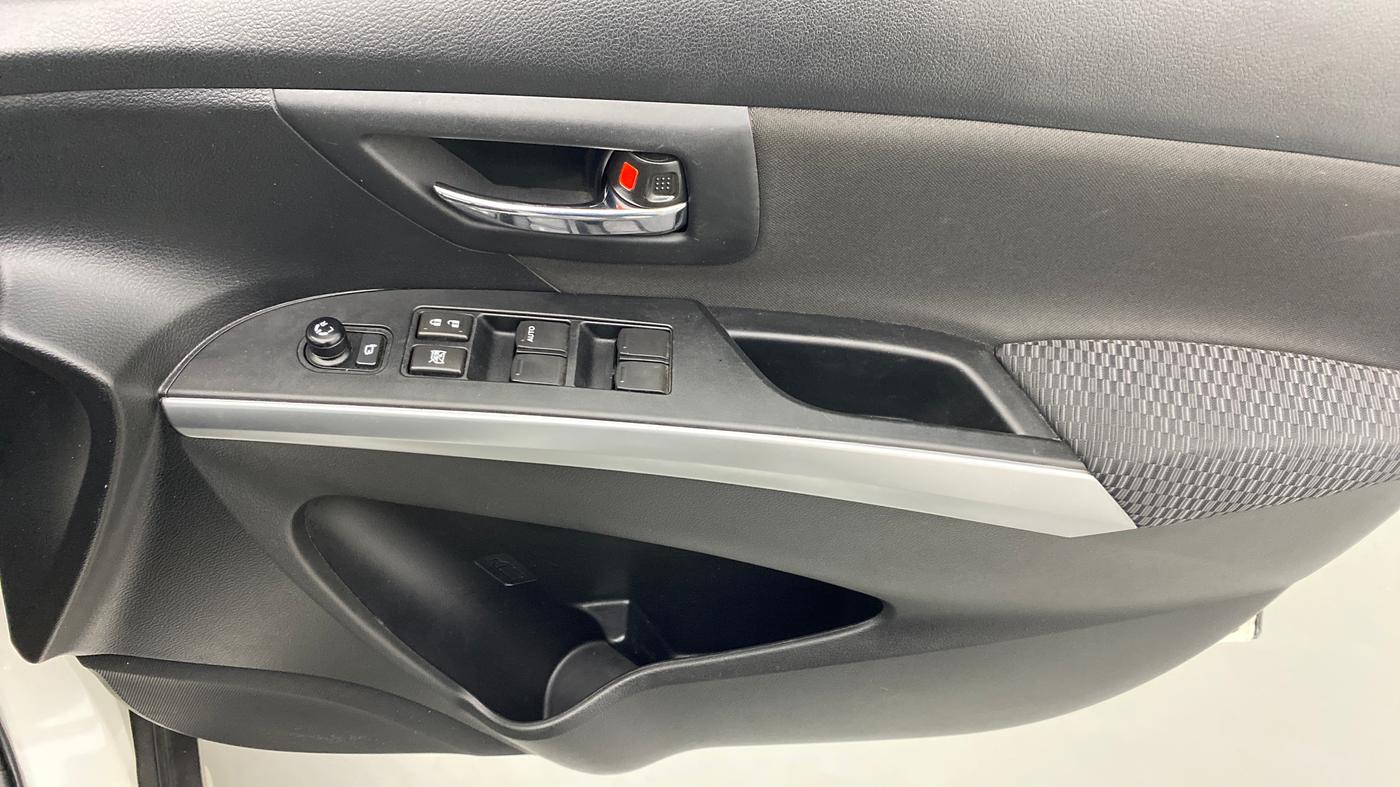 2021 Maruti S Cross ZETA SHVS PETROL, Petrol, Manual, 15,012 km, Driver Side Door Panels Control