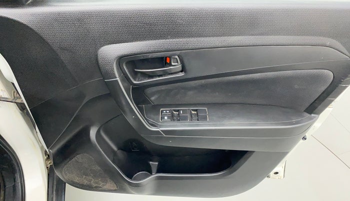 2019 Maruti Vitara Brezza VDI AMT, Diesel, Automatic, 22,375 km, Driver Side Door Panels Control