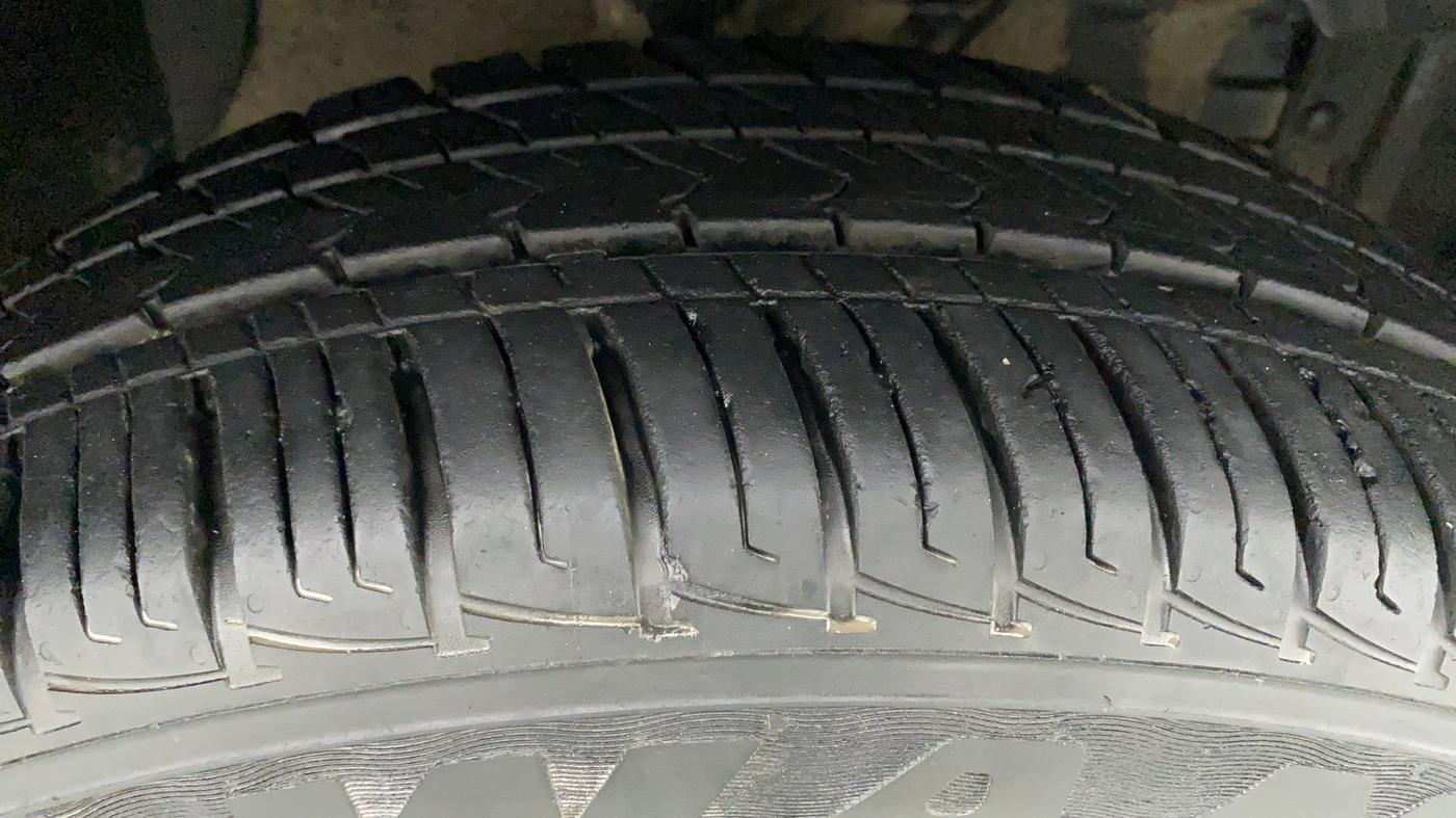 2019 Maruti Vitara Brezza VDI AMT, Diesel, Automatic, 22,375 km, Right Front Tyre Tread