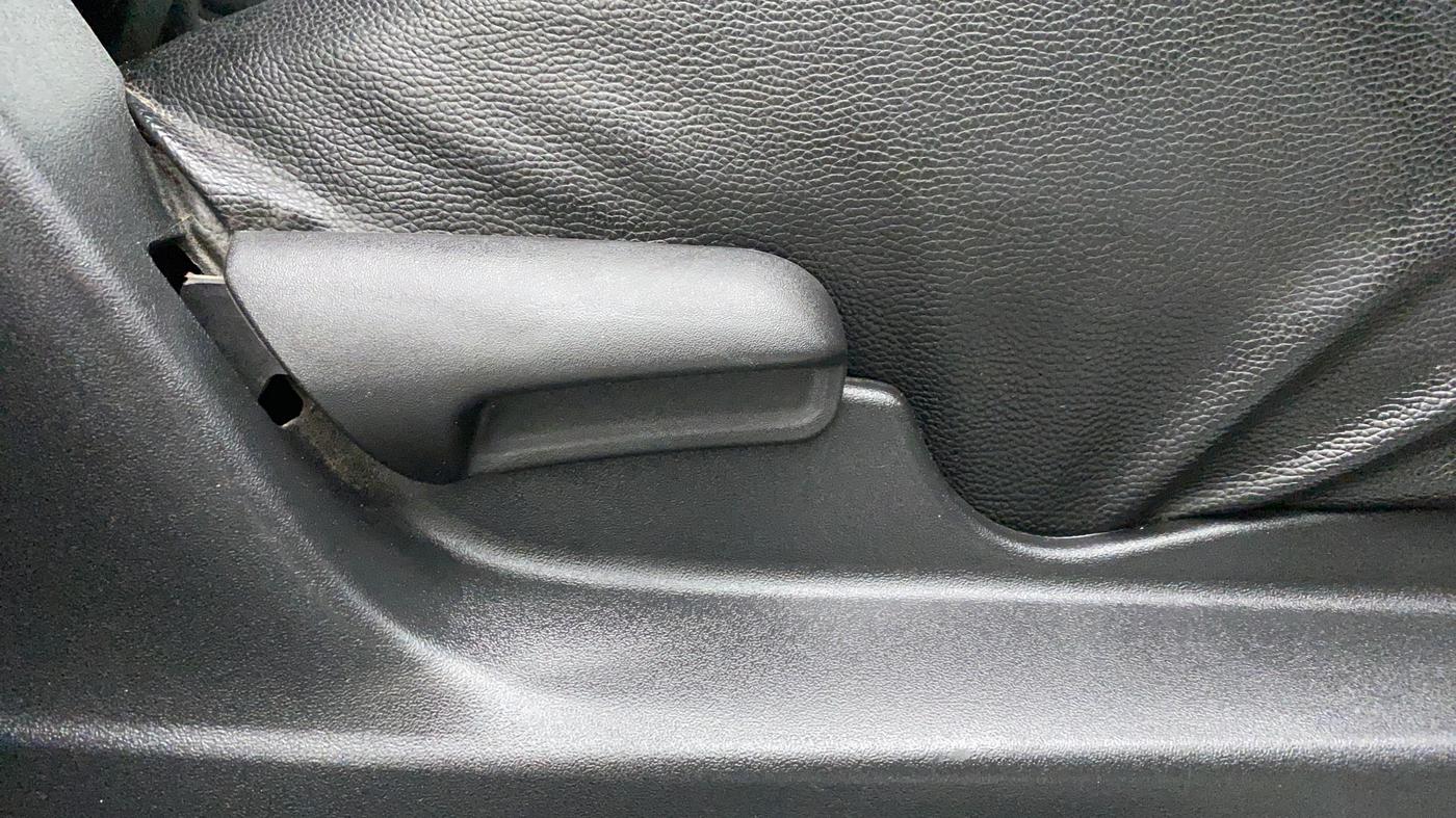 2019 Maruti Vitara Brezza VDI AMT, Diesel, Automatic, 22,375 km, Driver Side Adjustment Panel