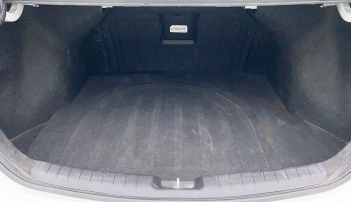 2019 Hyundai New Elantra 2.0 SX MT, Petrol, Manual, 27,315 km, Boot Inside