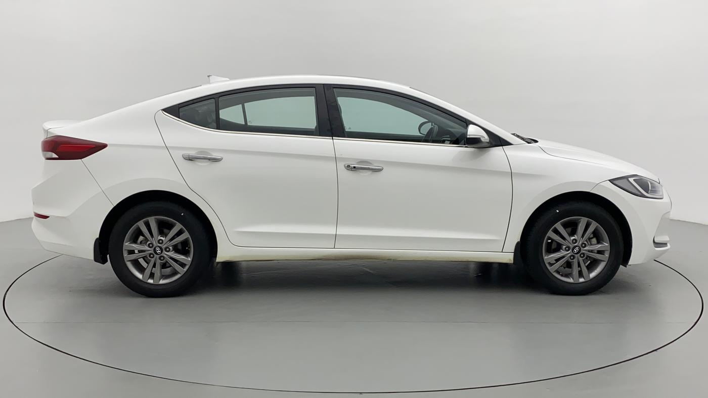 2019 Hyundai New Elantra 2.0 SX MT, Petrol, Manual, 27,315 km, Right Side View
