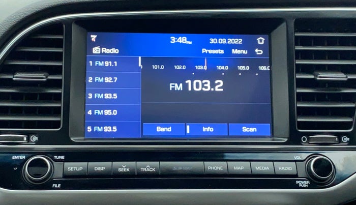 2019 Hyundai New Elantra 2.0 SX MT, Petrol, Manual, 27,315 km, Infotainment System